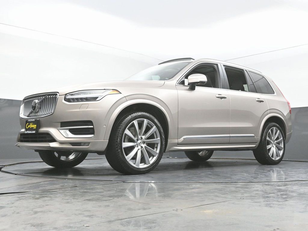 Used 2023 Volvo XC90 B6 Plus AWD/4WD image 57