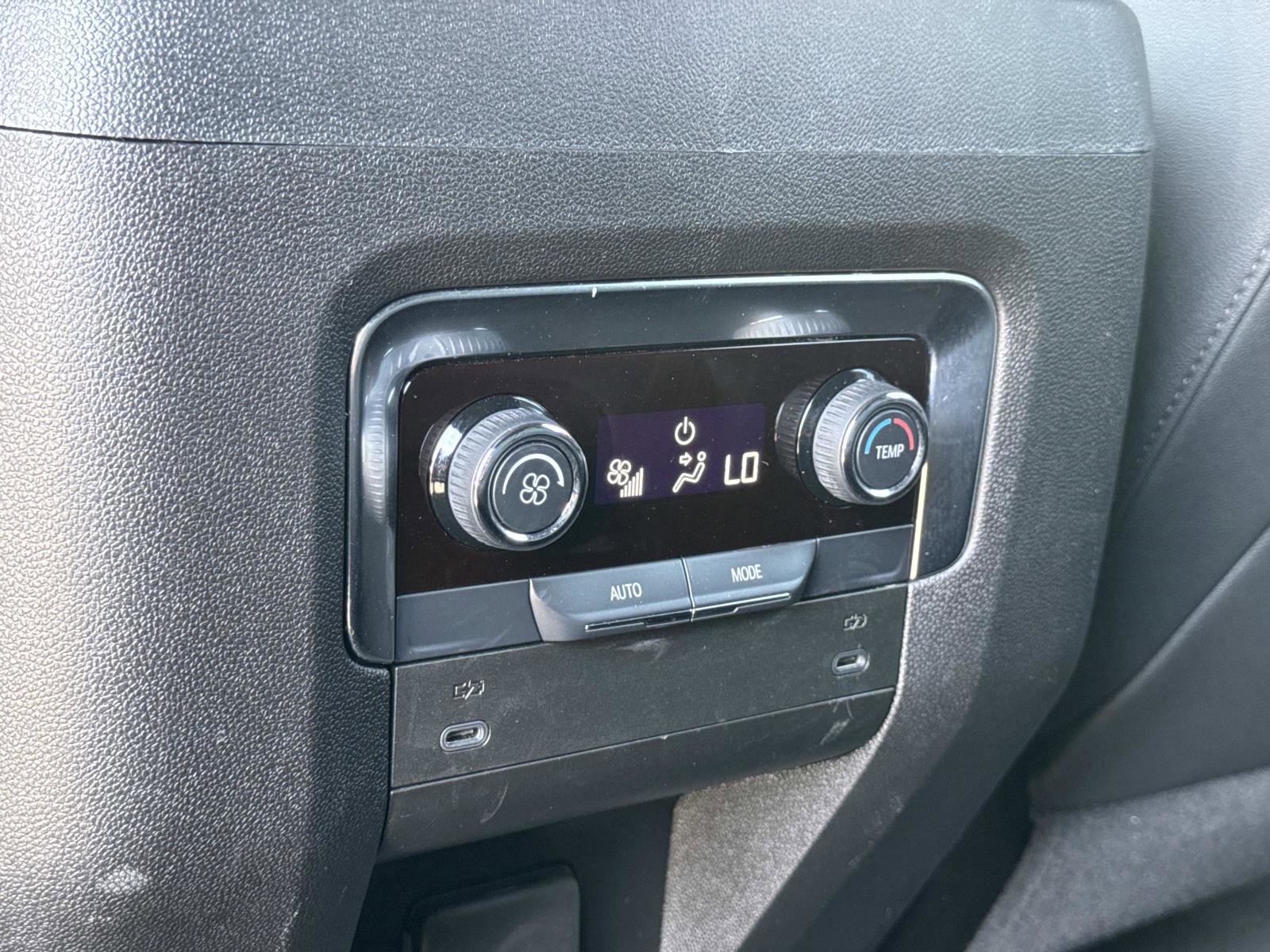 Used 2025 Chevrolet Tahoe RST image 26