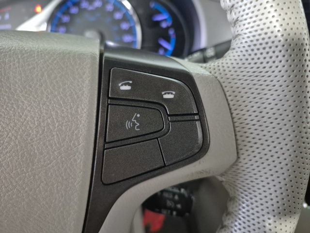 Used 2013 Toyota Sienna XLE FWD image 11