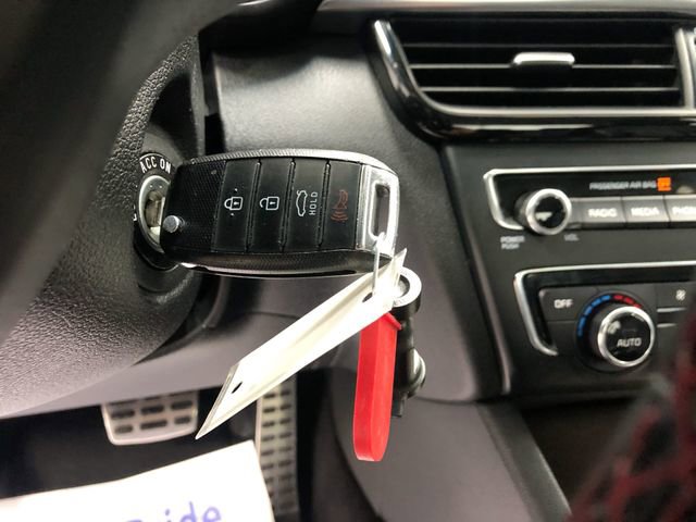Used 2017 Kia Optima SX FWD image 29