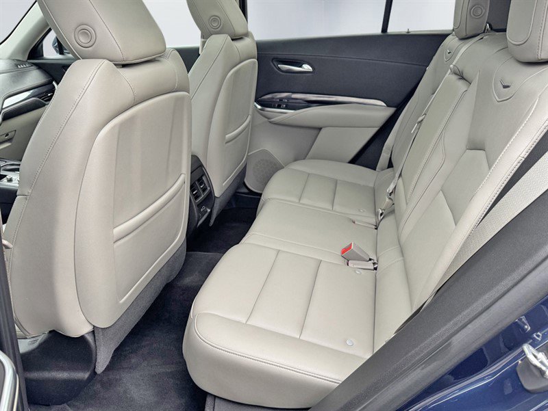 Used 2019 Cadillac XT4 Luxury w/ Cold Weather Package image 20