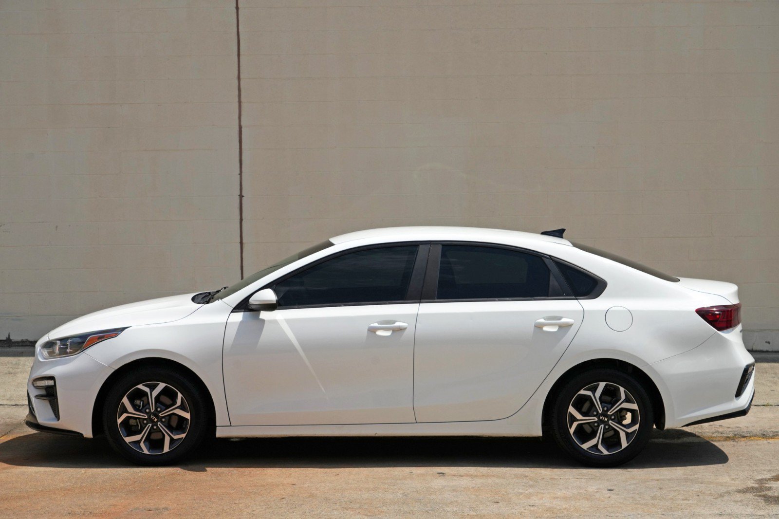 Used 2019 Kia Forte LXS FWD image 40