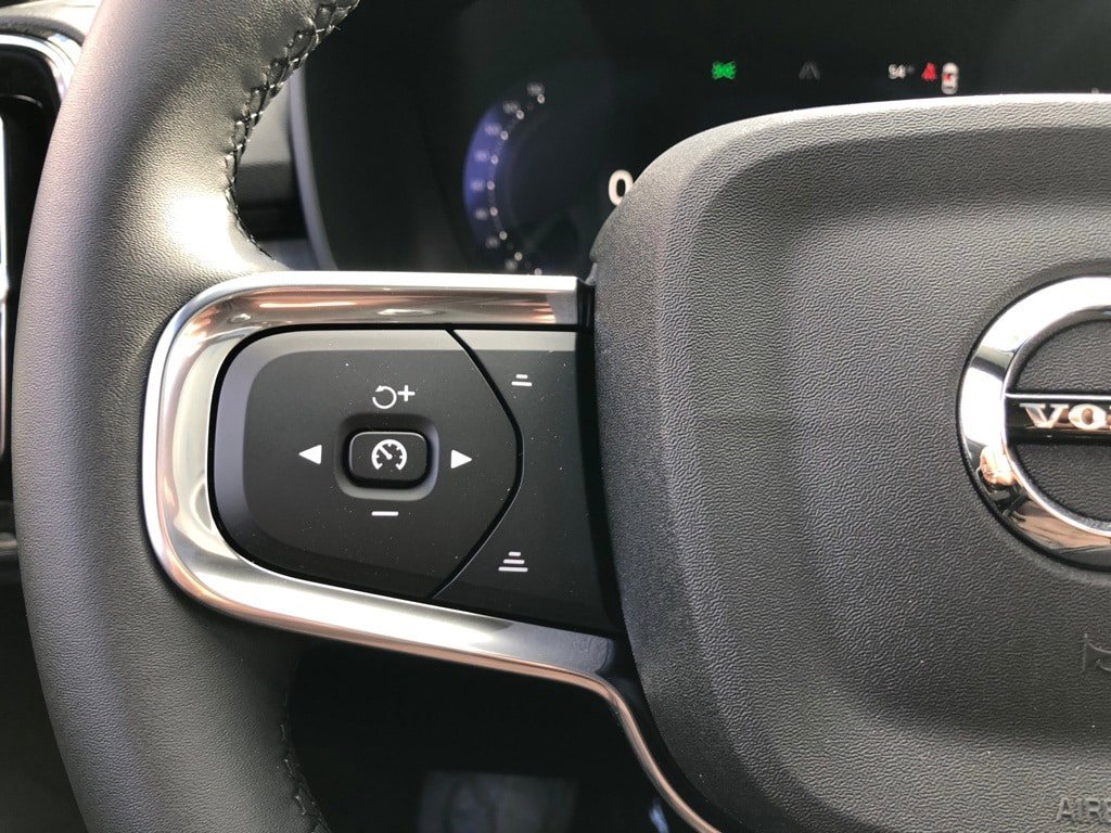 New 2026 Volvo XC40 B5 Ultra w/ Protection Package Premier AWD/4WD image 22
