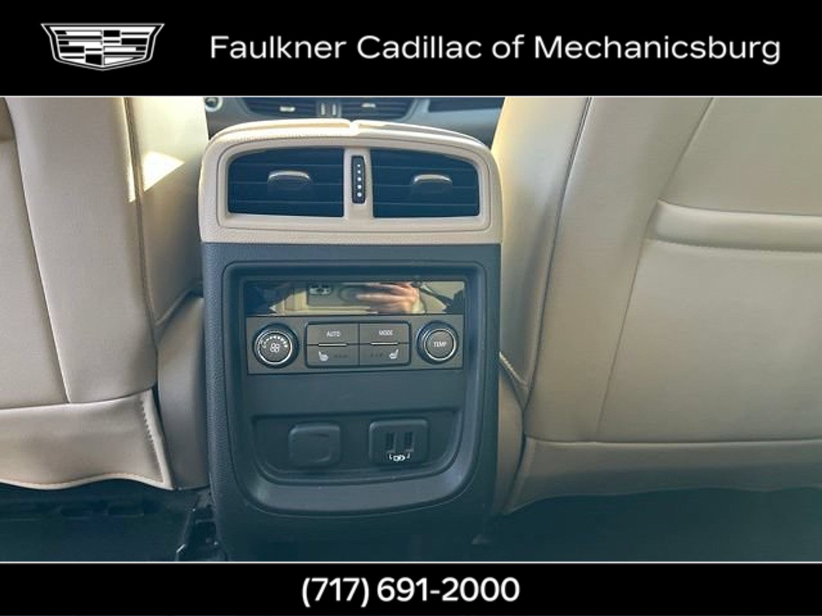 Used 2017 Buick Envision Essence FWD image 18