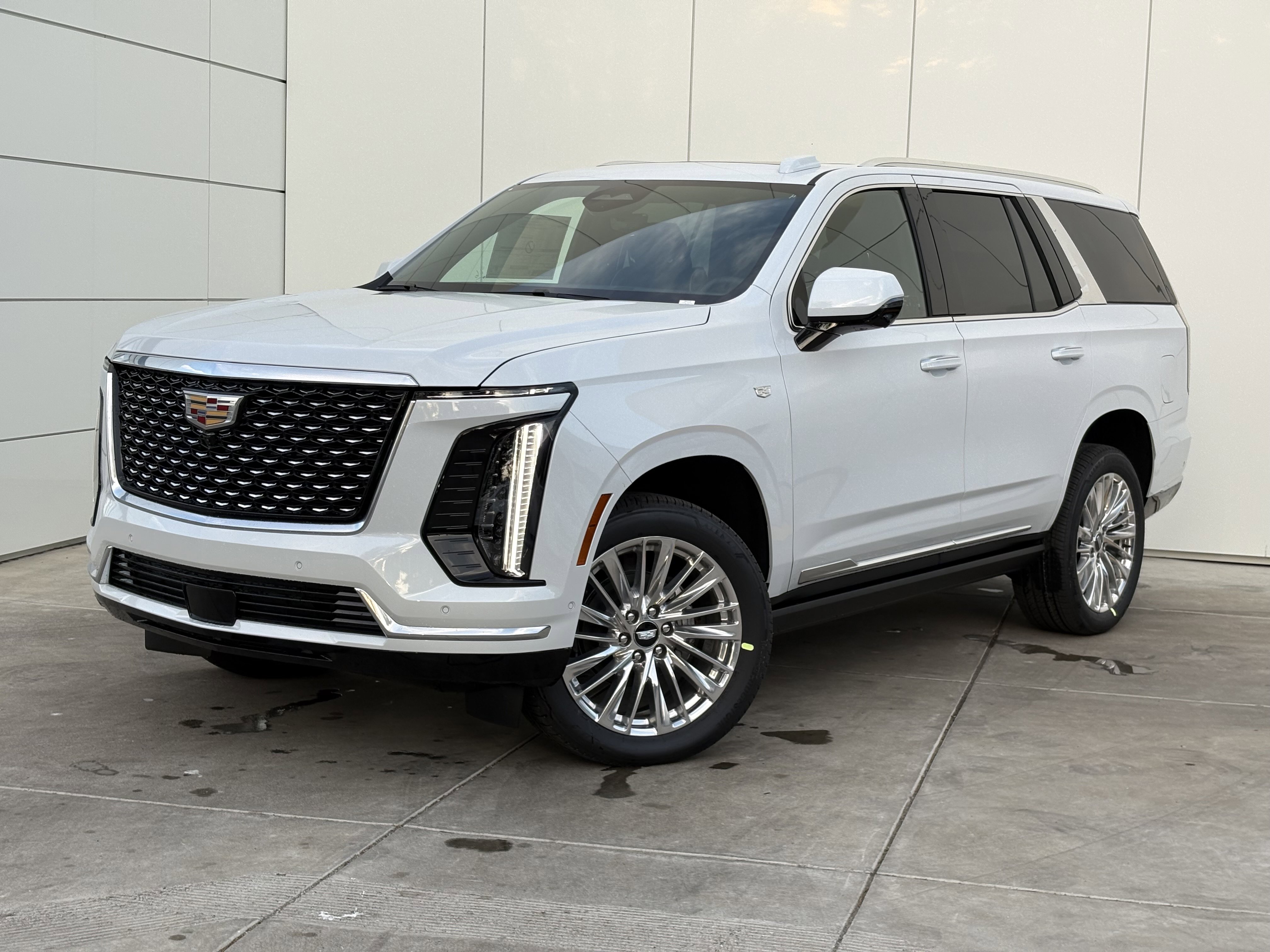 New 2026 Cadillac Escalade Luxury image 2