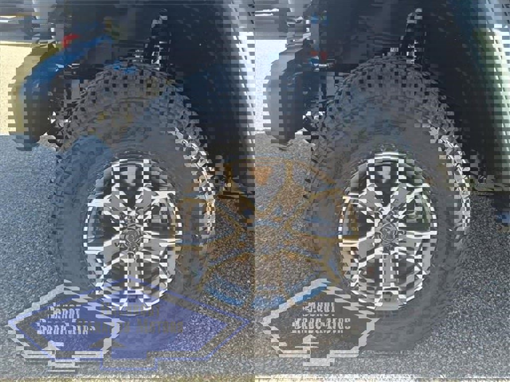 New 2026 Jeep Gladiator Mojave w/ Safety Group image 11