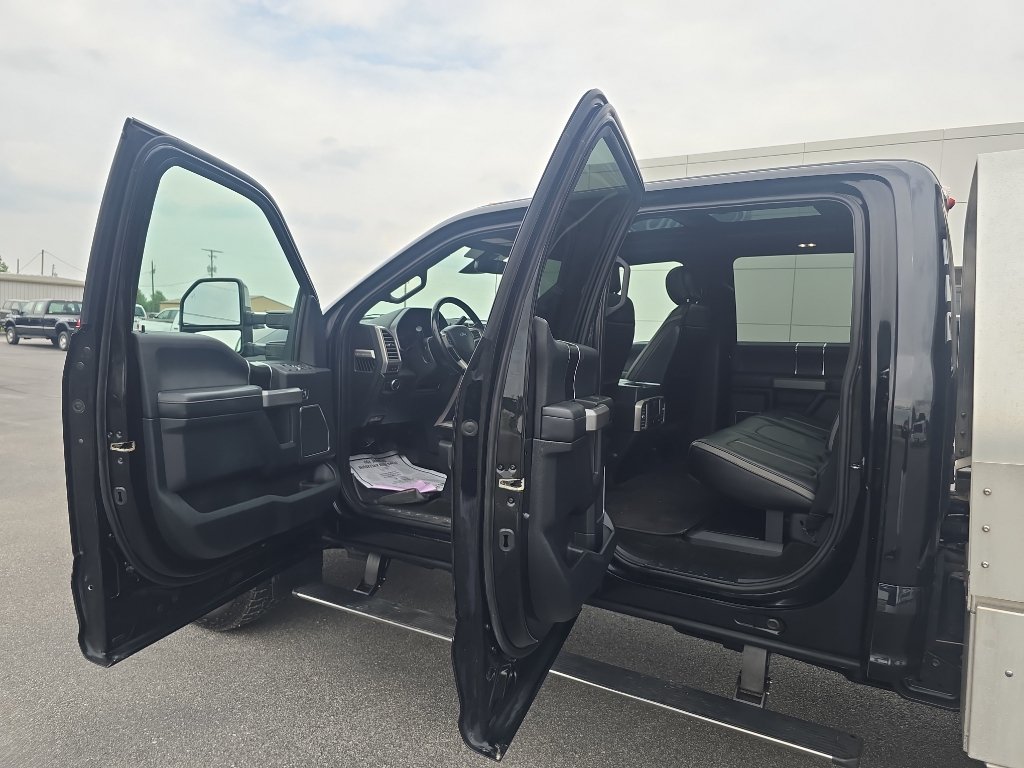 Used 2018 Ford F250 Platinum w/ Platinum Ultimate Package AWD/4WD image 15