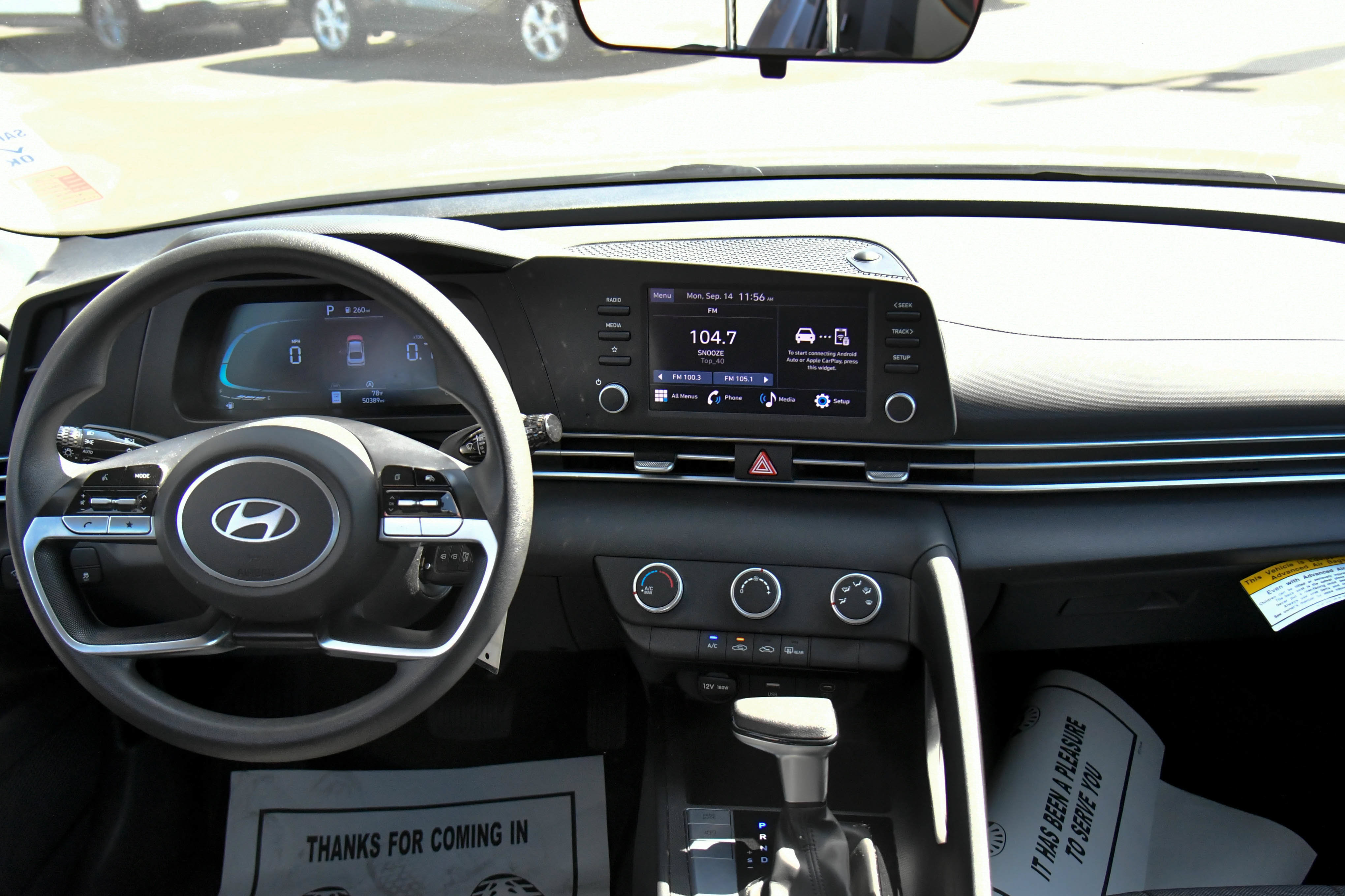 Used 2024 Hyundai Elantra SE FWD image 32