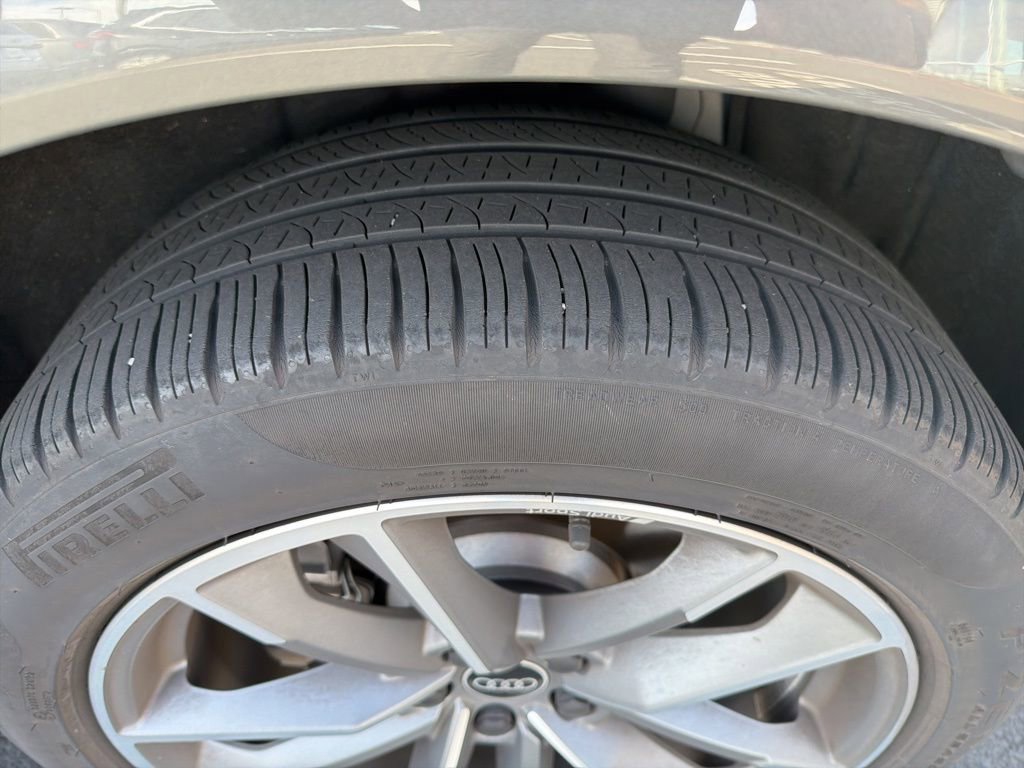 Used 2021 Audi Q3 2.0T Premium Plus AWD/4WD image 8