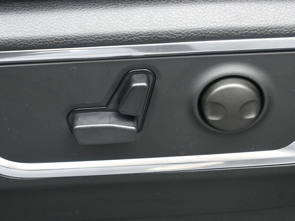 New 2026 RAM 1500 Laramie w/ Night Edition image 19