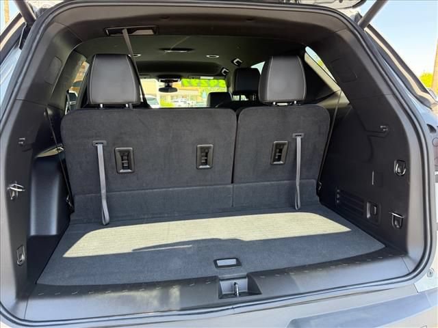 Certified 2023 Chevrolet Traverse LT FWD image 14