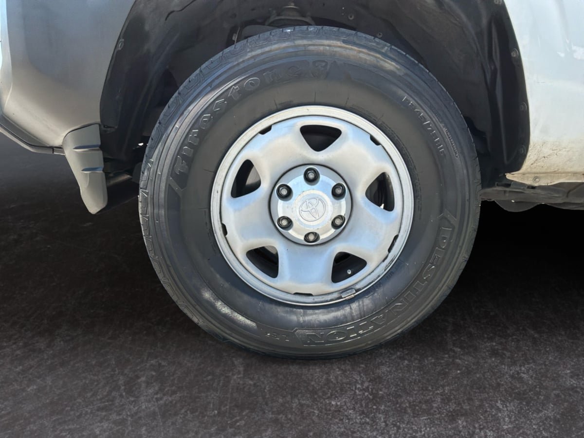 Used 2020 Toyota Tacoma SR RWD image 9