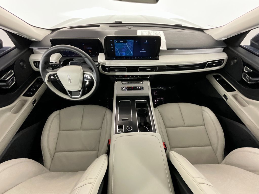 Used 2025 Lincoln Aviator Reserve image 10