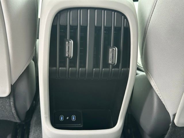 Used 2025 Hyundai Kona SEL image 26