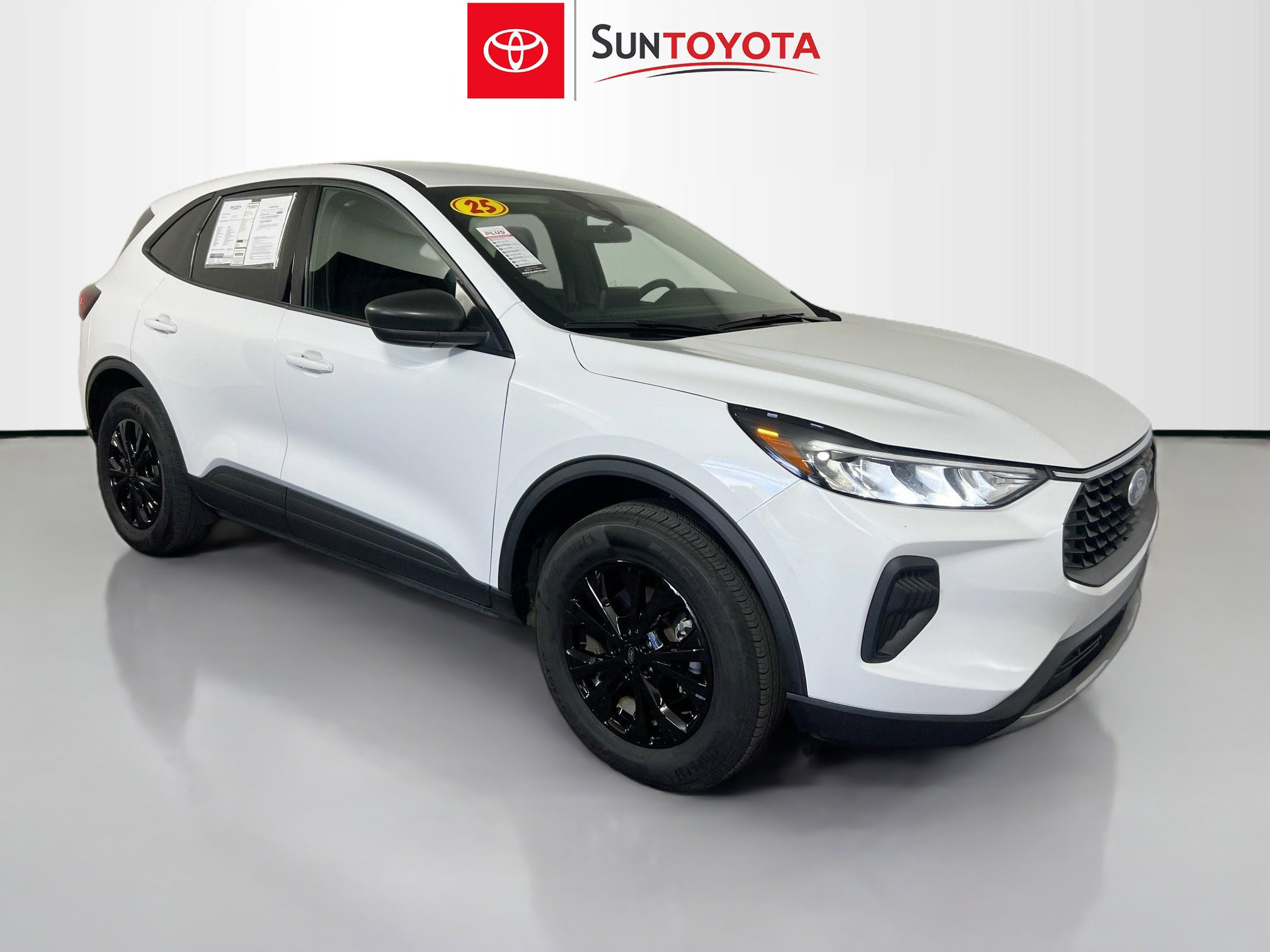 Used 2025 Ford Escape Active image 1