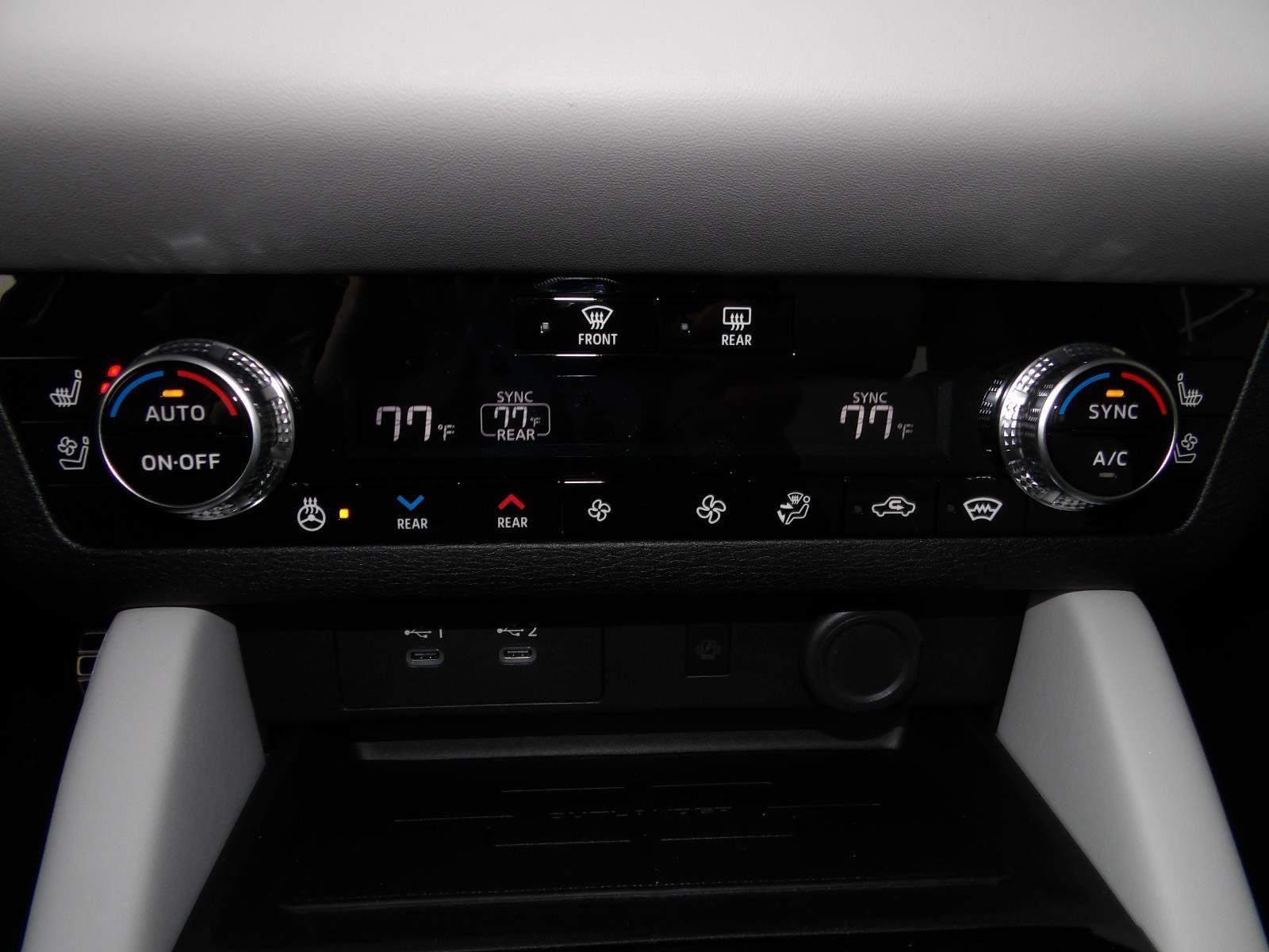 New 2026 Mitsubishi Outlander SEL AWD/4WD image 25