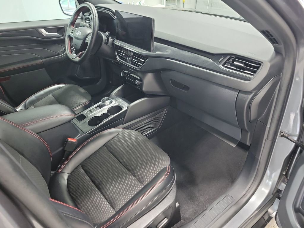 Used 2023 Ford Escape ST-Line Elite AWD/4WD image 22