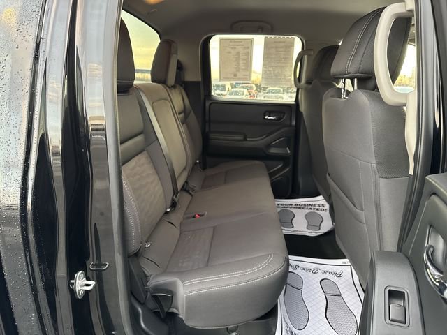 Used 2024 Nissan Frontier SV image 26