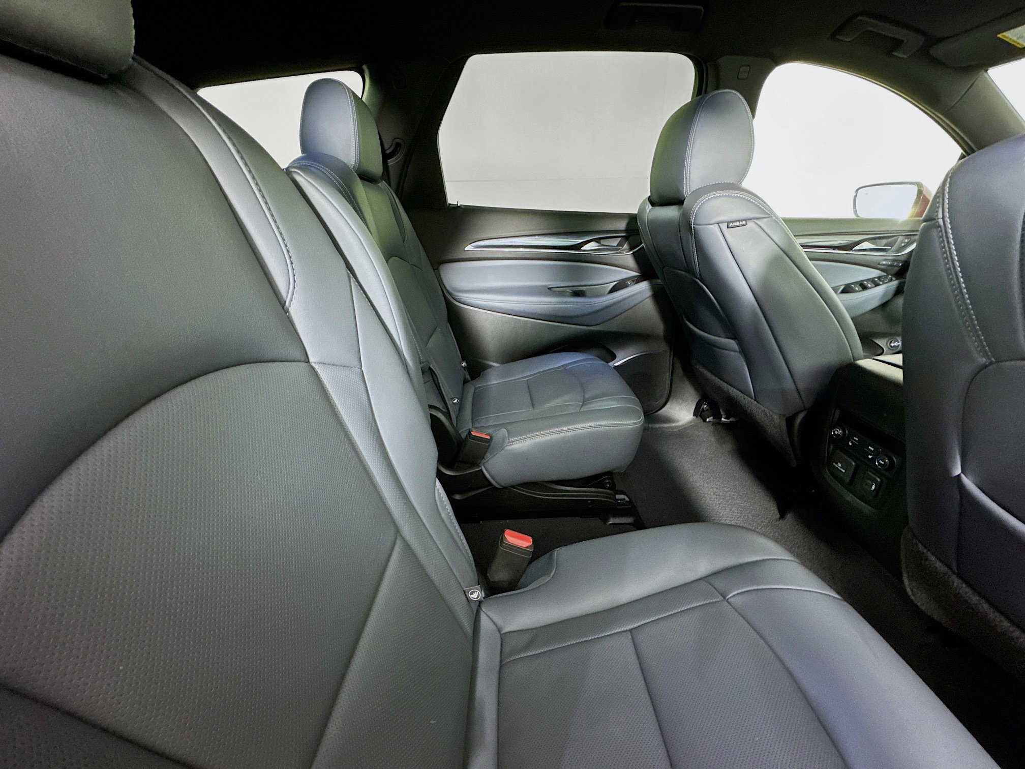 Used 2024 Buick Enclave Premium image 26