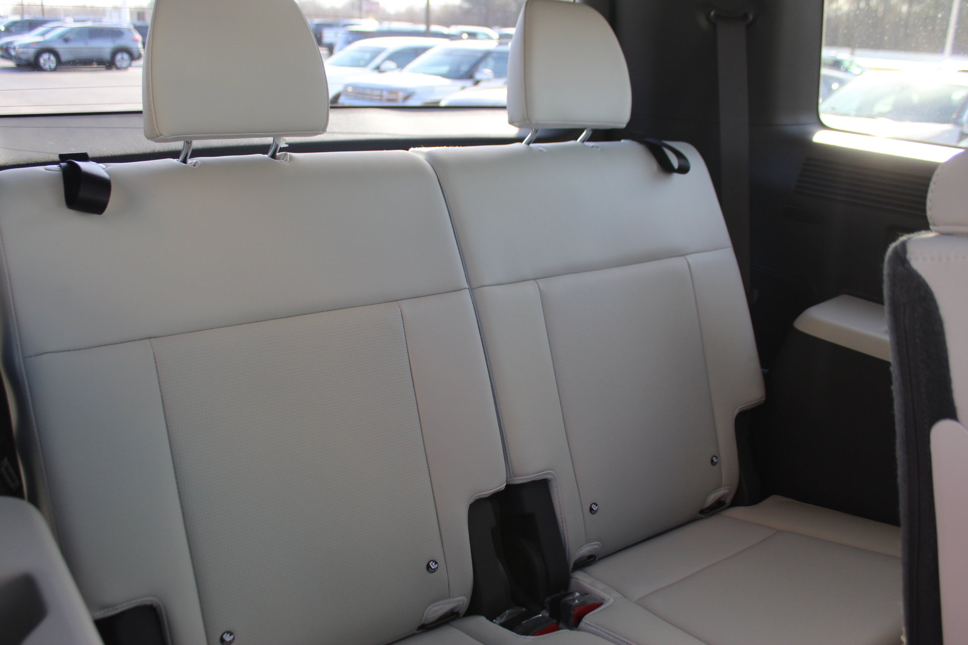 Used 2025 Hyundai Santa Fe Limited image 35