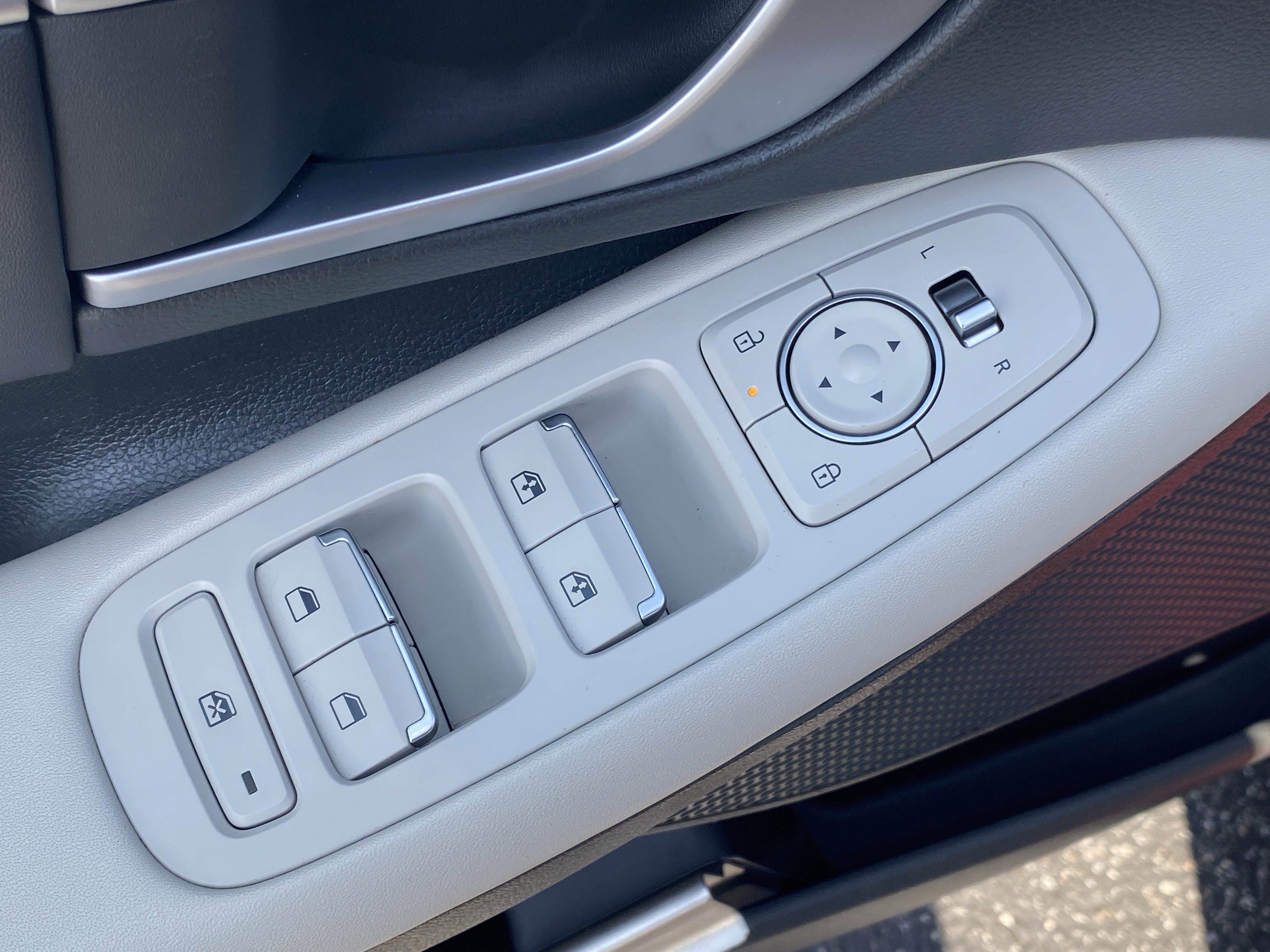 Used 2025 Hyundai Sonata SEL image 18