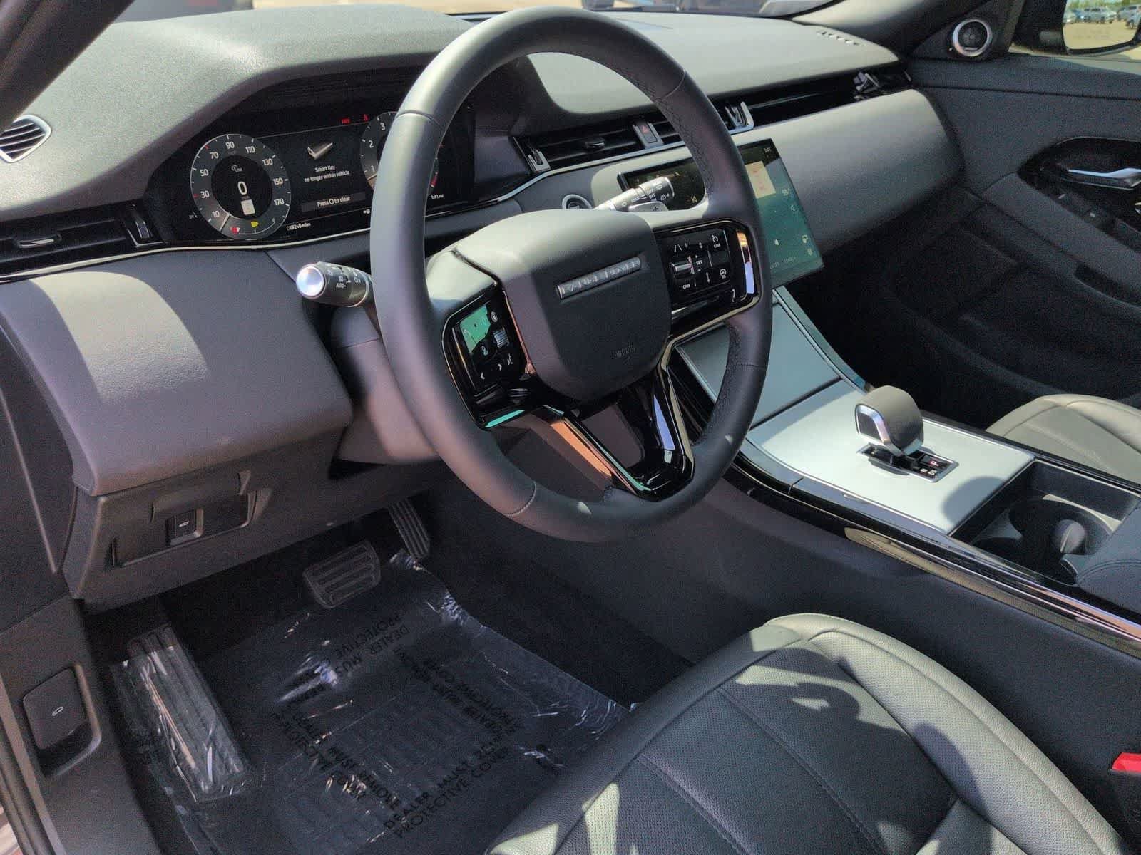Used 2024 Land Rover Range Rover Evoque S AWD/4WD image 2