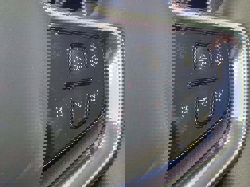 New 2025 Volvo EX90 Ultra w/ Protection Package Premier image 24