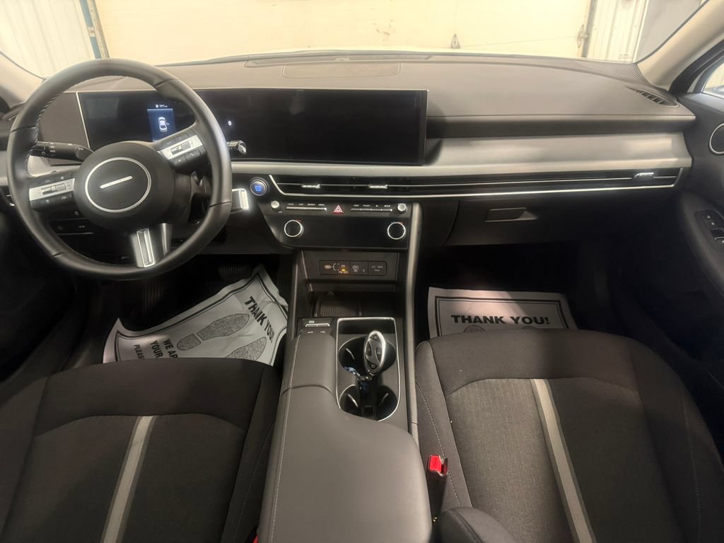 Certified 2026 Hyundai Sonata SEL FWD image 2