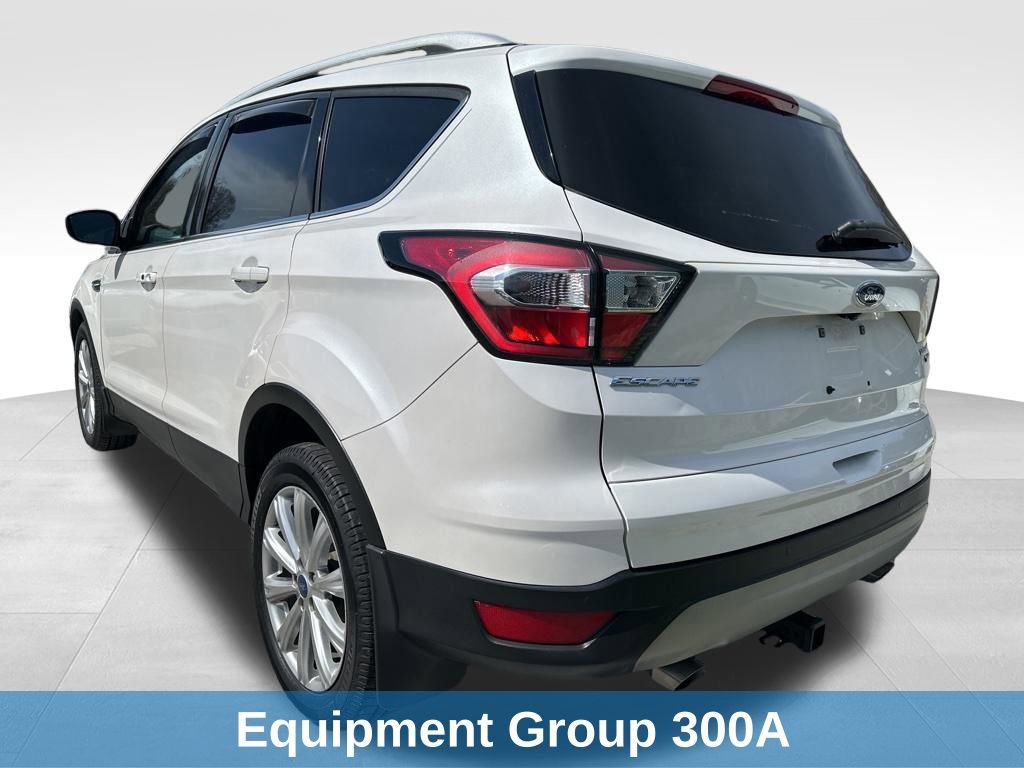 Used 2017 Ford Escape Titanium image 4