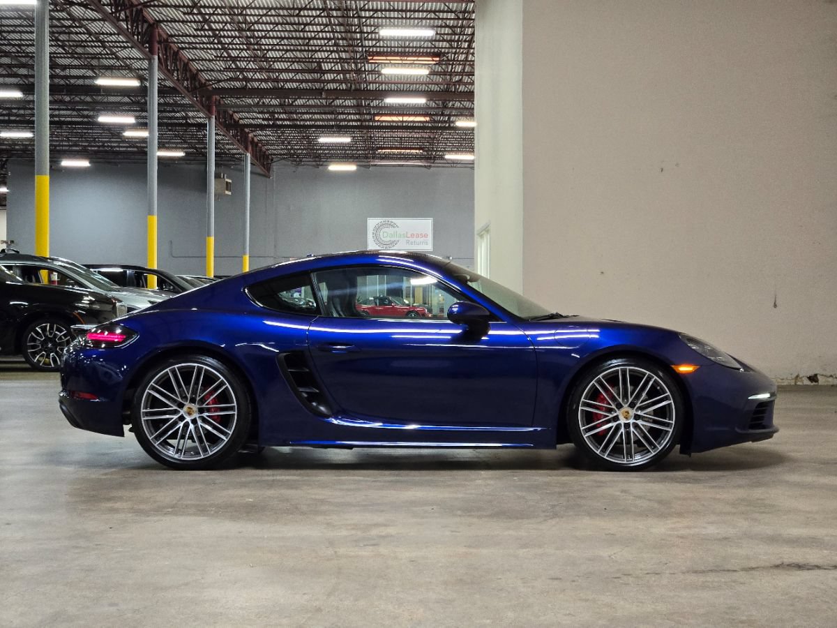 Used 2021 Porsche 718 Cayman S RWD image 11