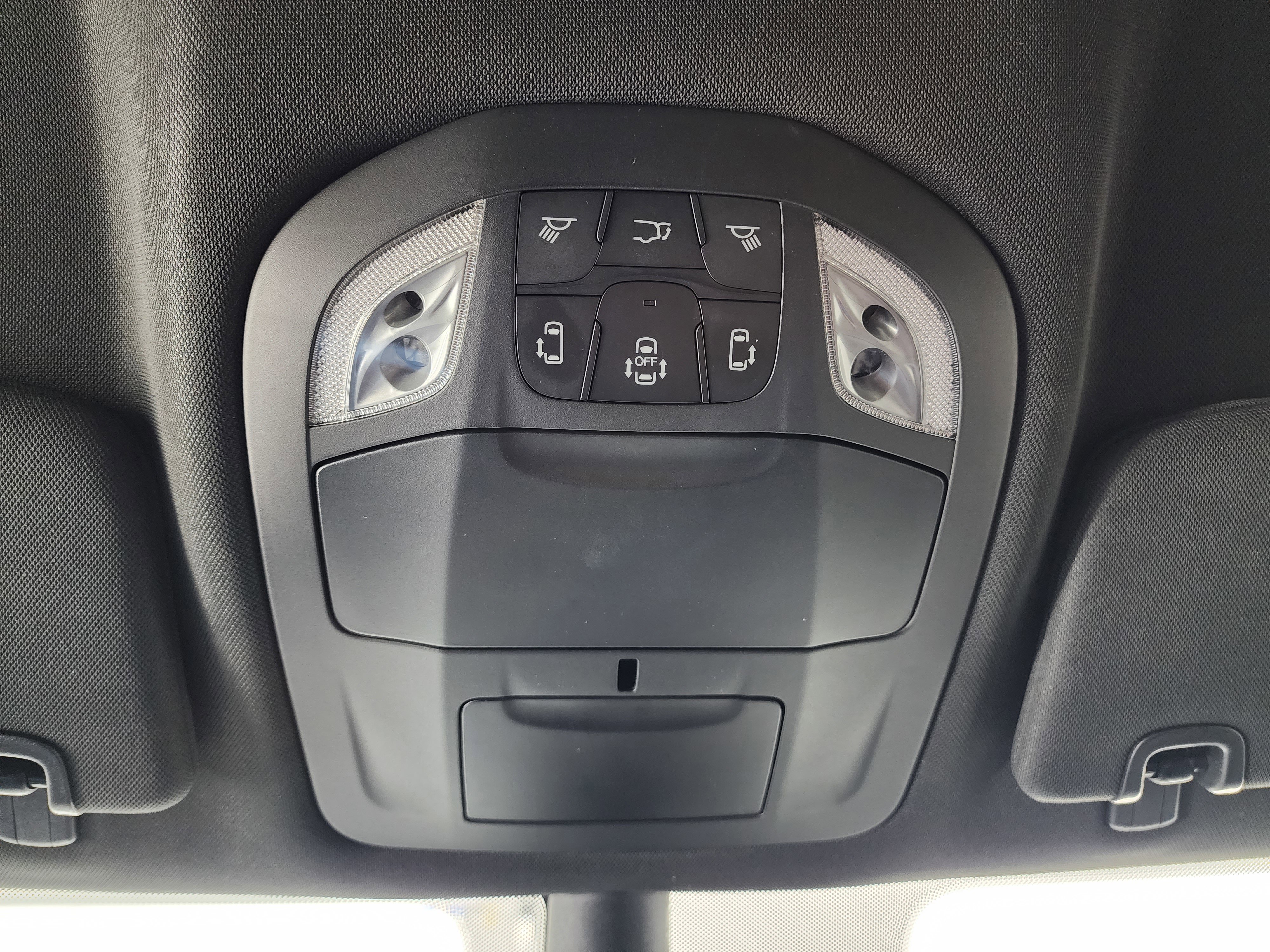 Used 2024 Chrysler Pacifica Limited image 67