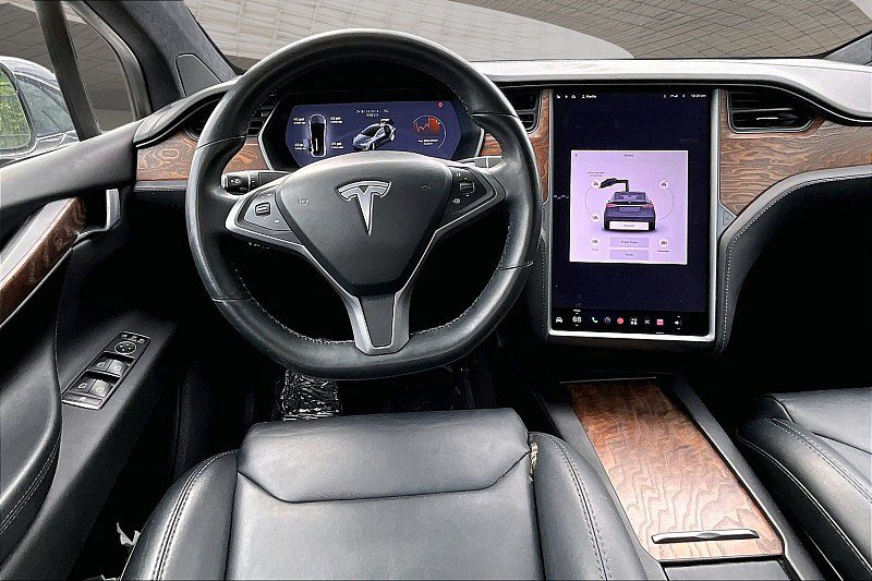 Used 2018 Tesla Model X 100D AWD/4WD image 4