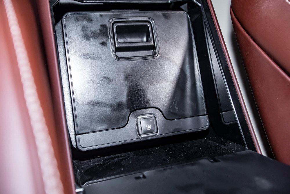 Used 2025 Mercedes-Benz Maybach GLS 600 4MATIC image 16