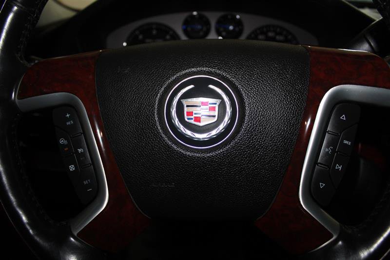Used 2008 Cadillac Escalade AWD image 16
