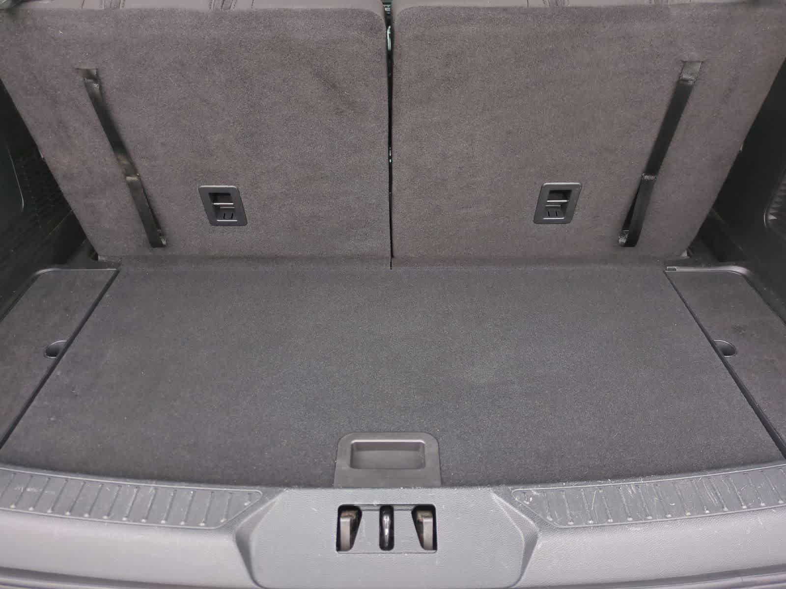 Used 2020 Ford Explorer XLT w/ Comfort Package image 33