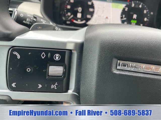 Used 2025 Land Rover Discovery S AWD/4WD image 29