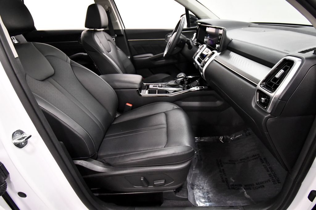 Certified 2023 Kia Sorento SX AWD/4WD image 19
