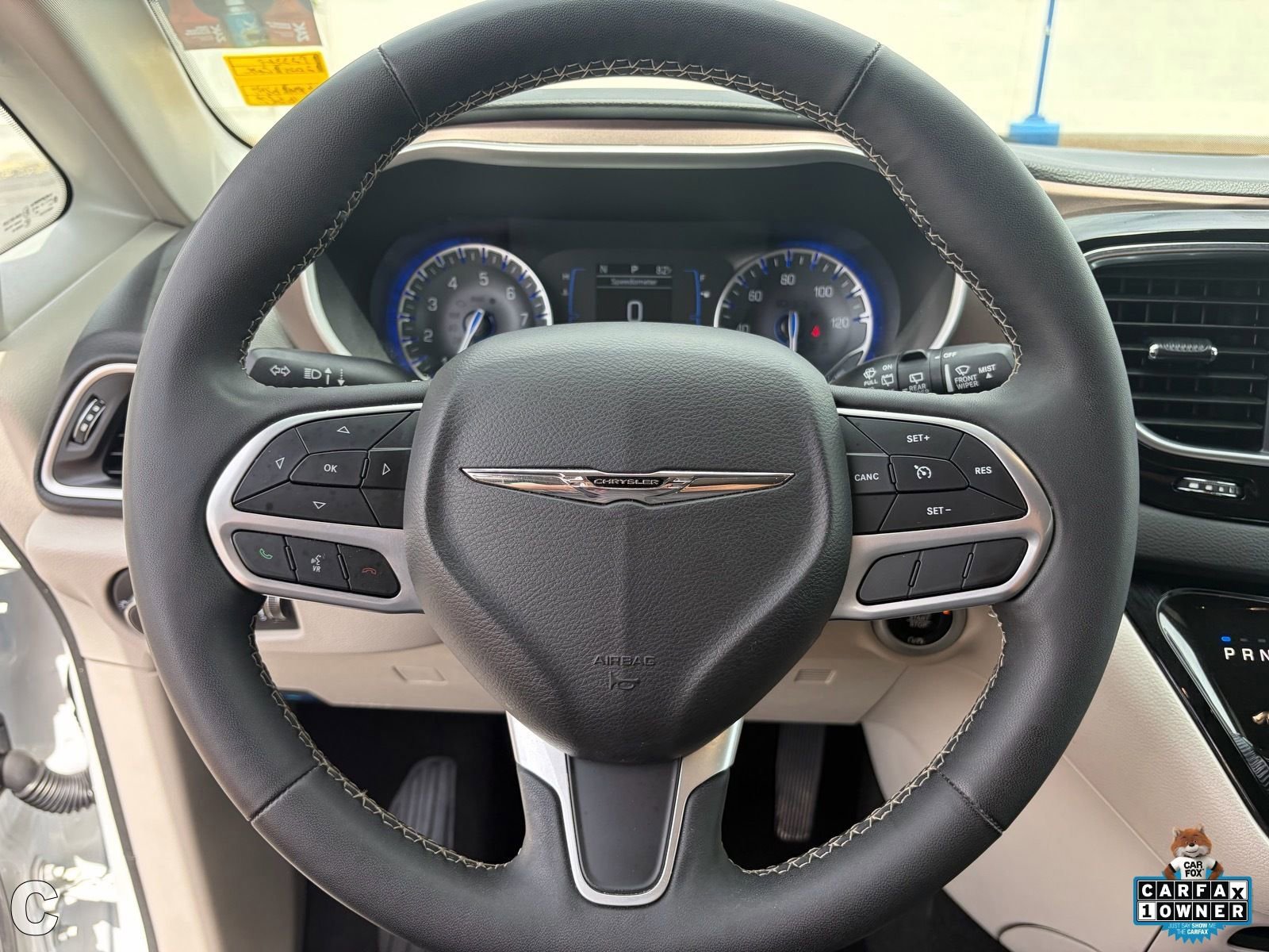 Used 2024 Chrysler Voyager LX image 12