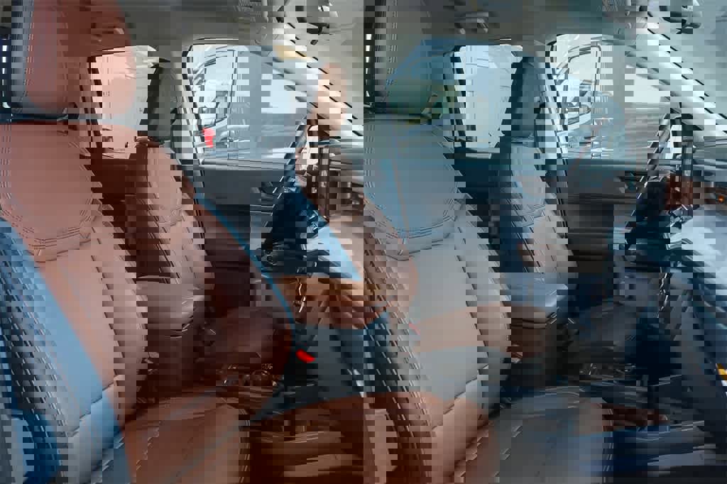 New 2024 Ford Maverick Lariat w/ 4K Tow Package image 15