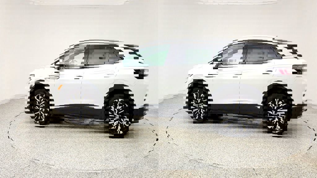 Used 2023 Volkswagen ID.4 Pro S Plus image 8