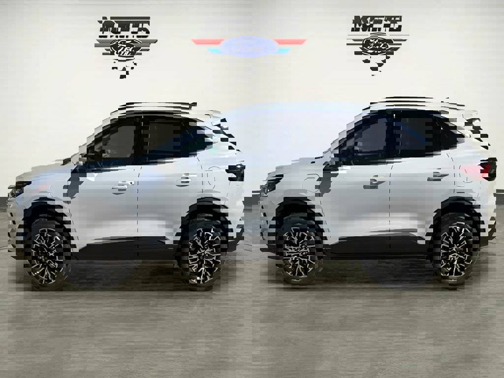 New 2026 Ford Escape Plug-in Hybrid image 8