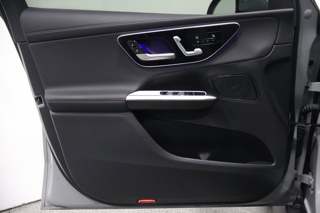 Certified 2025 Mercedes-Benz GLC 300 4MATIC image 12
