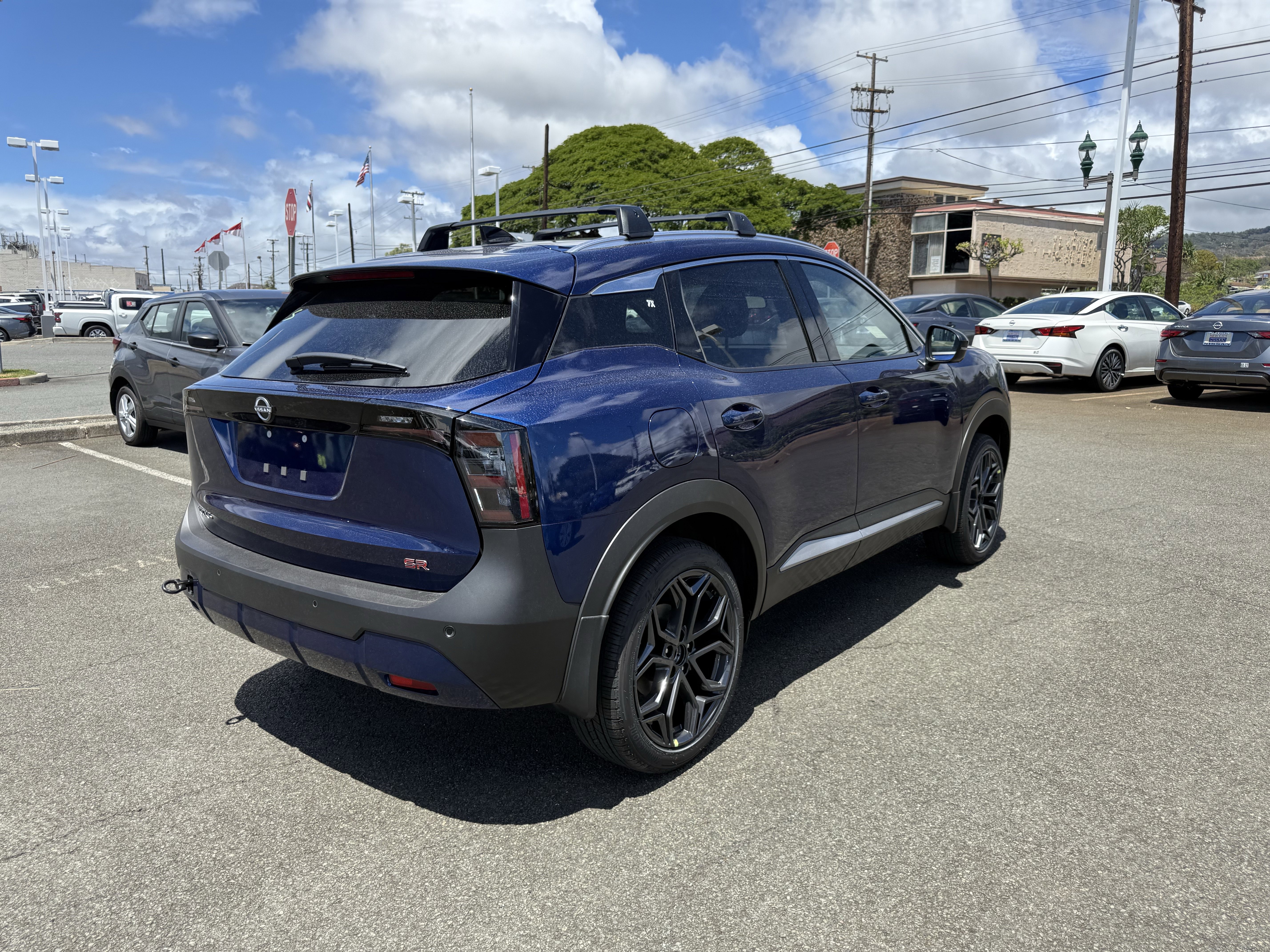 New 2026 Nissan Kicks SR image 3