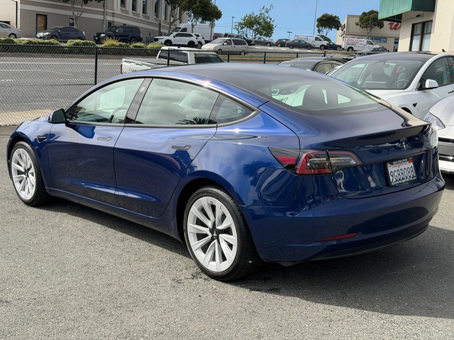 Used 2023 Tesla Model 3 Standard Range image 7