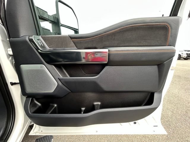Used 2024 Ford F350 Platinum w/ Tremor Off-Road Package AWD/4WD image 46