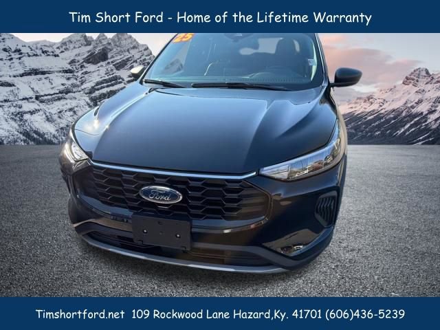 Used 2025 Ford Escape ST-Line image 5