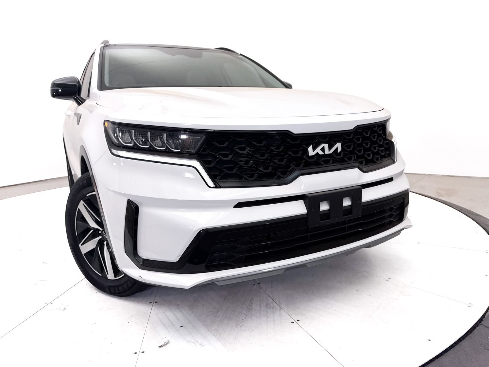 Used 2023 Kia Sorento S w/ Panoramic Sunroof Package FWD image 7