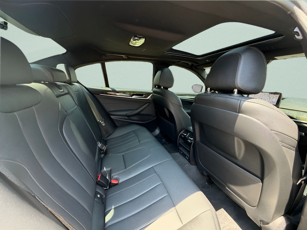Used 2021 BMW 540i xDrive w/ Convenience Package AWD/4WD image 22