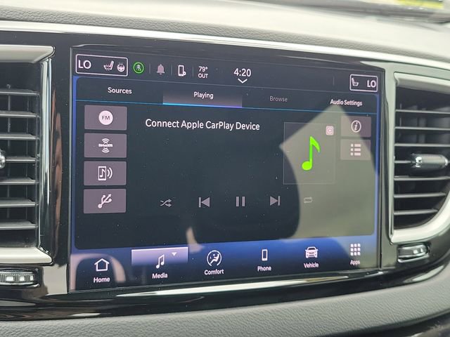 Used 2024 Chrysler Pacifica Touring-L image 25