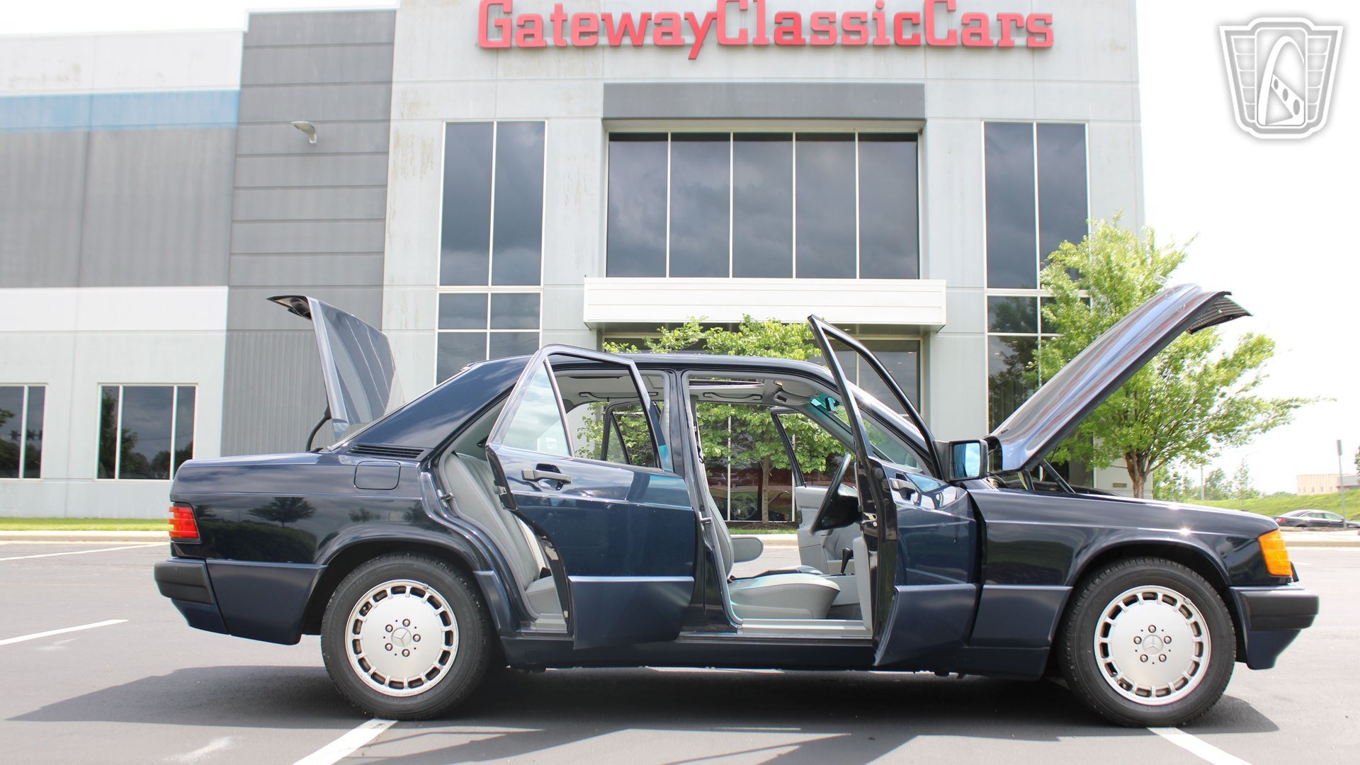 Used 1993 Mercedes-Benz 190 E 2.6 image 23